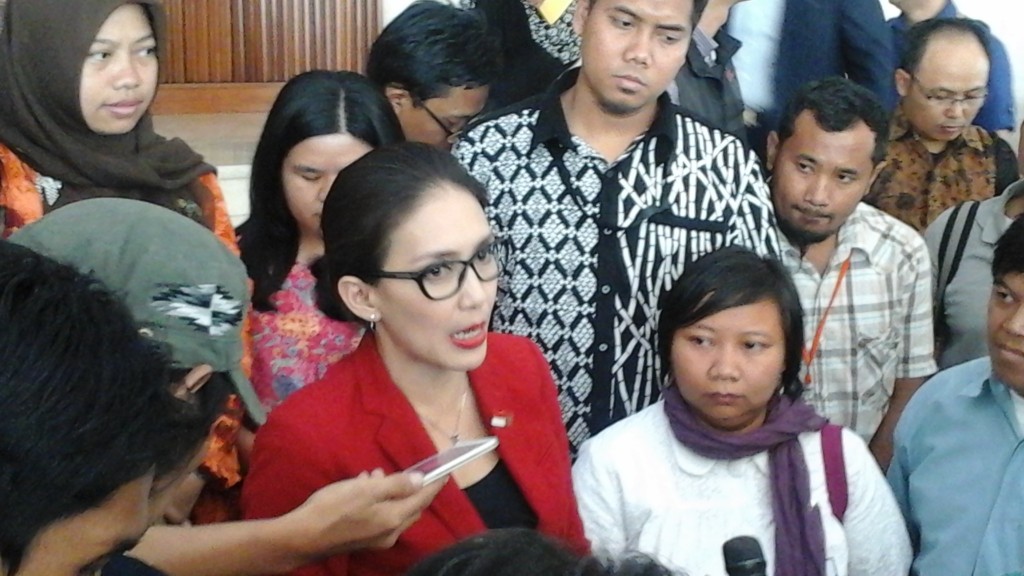 Rieke Ajak Seluruh Anggota Dewan Dukung Pilkada Langsung