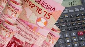 Sepuluh Paket Kebijakan Ekonomi Jokowi Tak Selesaikan Masalah