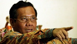 Mahfud MD: Kurangi Partai, Naikkan PT