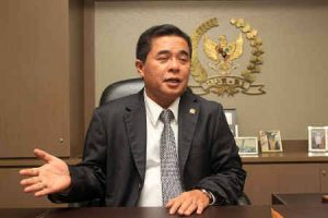 Akom: Pemerintah Jangan Gegabah Pangkas PNS