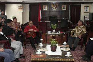 Ketua MPR Terima Forum Rektor dan FKPPI