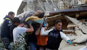 Italia Diguncang Gempa, 120 Orang Tewas, Ratusan Masih Terkubur Puing Bangunan