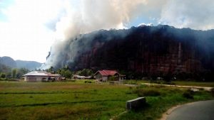 Kebakaran di Lembah Arau Belum Dipadamkan