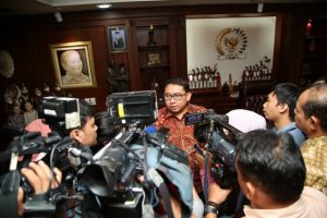 Fadli Zon: Jangan Paksakan Infrastruktur Untuk Pencitraan