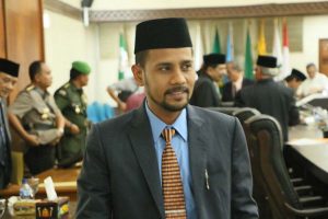 Zaini Abdullah Lantik Pejabat Aceh Belum Mendapat Izin Mendagri
