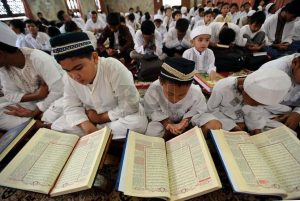 Jemaah Nusantara Mengaji dan Napi Khatam Al-Quran di Lapas
