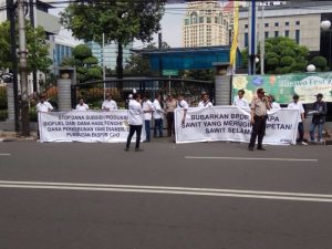 Asosiasi Petani Plasma Kelapa Sawit Demo ke Kemenko Perekonomian