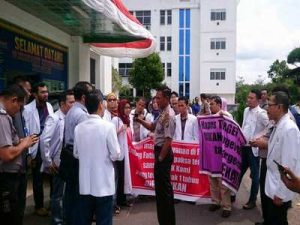 Puluhan Dokter RSUD Batam Mogok Tuntut Pembayaran Jasa Medis