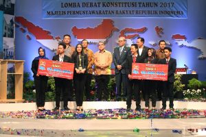 Universitas Katolik Parahiyangan Juara Debat Konstitusi MPR 2017