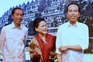 Patung Jokowi di Hong Kong Akan Ganti Baju