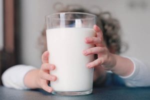 Tak Pantas Menkes Kritik Kampanye Minum Susu