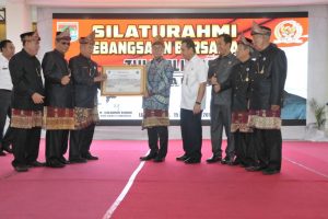 Di Lubuklinggau, Zulkifli Hasan Diberi Gelar Pangeran Pengemban Amanat
