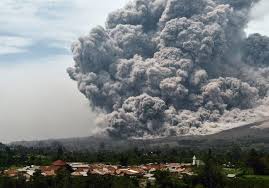Jangan Dekati Zona Merah, Sinabung Masih Dalam Status Bahaya