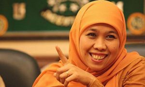 Enggan Komentar, Khofifah Fokus Pilgub