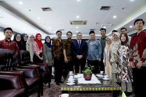 Zulkifli Hasan Minta Mahasiswa Majukan Bangsa dan Negara Dengan Ilmu