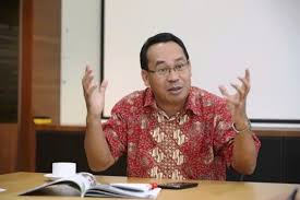 Formappi Nilai ‘Nyanyian’ La Nyalla Bukti Ada Praktik Mahar  Dalam Politik