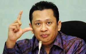 Bamsoet: Perlu Ada UU Pembatasan Transaksi Uang Kartal