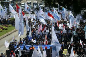 Tidak bawa Senjata,  20.000 Personel Kepolisian Amankan May Day 2018
