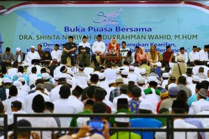 Oesman Sapta Ajak Masyarakat Maknai Ramadhan Dengan Kebersamaan