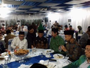 Ketua MPR Undang Gatot Buka Bersama Di Widya Chandra