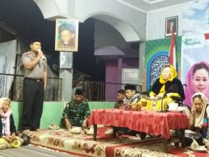 Hj Sinta Wahid, 19 Tahun Rawat Keberagaman Dengan Sahur Keliling