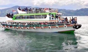 Budi Karya Sumadi Duga KM Sinar Bangun Tenggelam Karena Kelebihan Muatan
