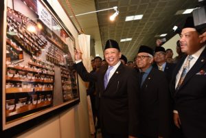 Ketua DPR Buka Pameran Foto Warna Warni Parlemen 2018