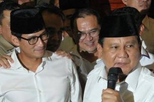 Diperiksa 10 Menit, KPU Nyatakam Dokumen Prabowo-Sandi Lengkap