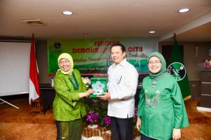 Bamsoet Sampaikan Kiat Menang Pemilu di Sekolah Demokrasi Insan Cita