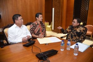 DPRD Riau Sampaikan Aspirasi Mahasiswa UIR ke DPR