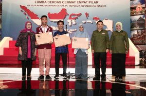 Sekjen MPR Tutup LCC Empat Pilar 2018