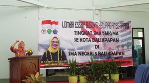 Hetifah Sjaifudian Beri Pelajar SMA Balikpapan Motivasi