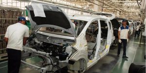 DPR RI-Pemerintah Bahas Pengembangan Industri Motor Listrik