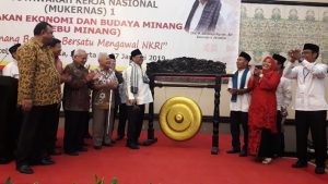 Oesman Sapta Minta Orang Minang Tak Melakukan Caci Maki