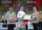 Menteri Pariwisata Apresiasi Keberlanjutan Tomohon International Flower Festival 2025