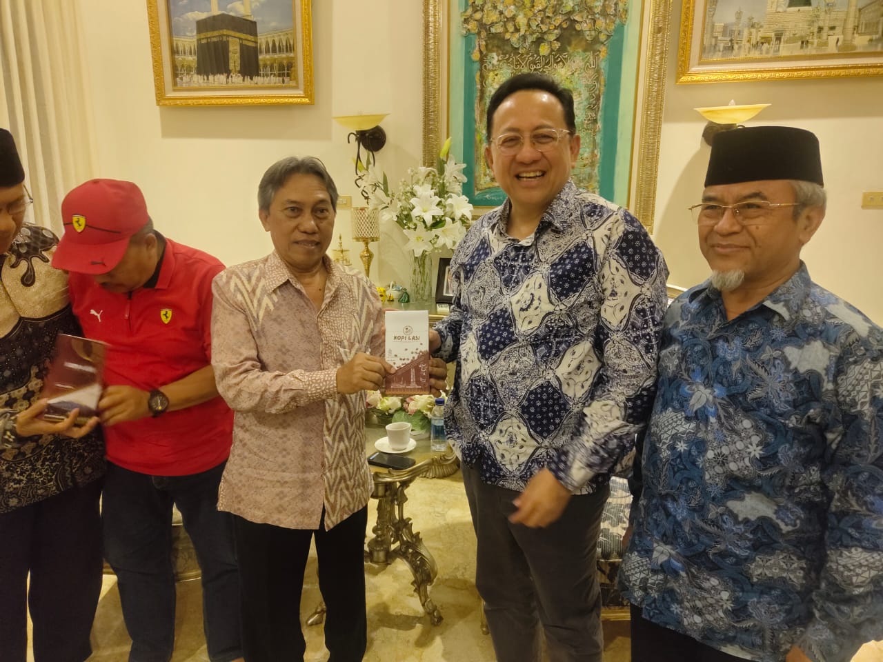 Ketua PerKAB Palembang Noprizon bersama Senator Irman Gusman