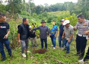 Senator Stefanus Liow Bersama Insan Pers dan Polres Tomohon Tanam Pohon