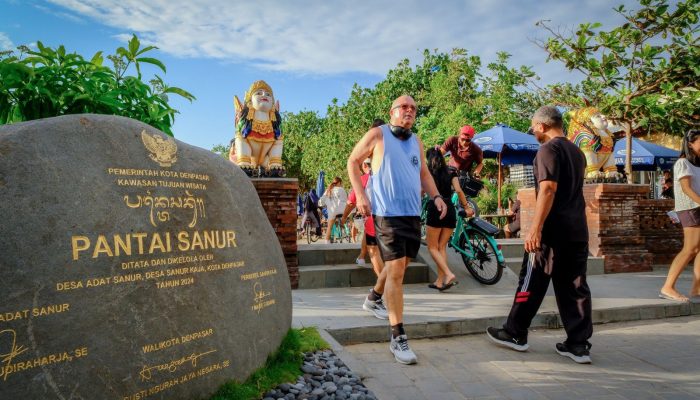 Ruang Udara Ditutup Dampak Konflik Timteng, Ini yang Dilakukan Kemenpar Agar Wisatawan Tetap Bisa Masuk